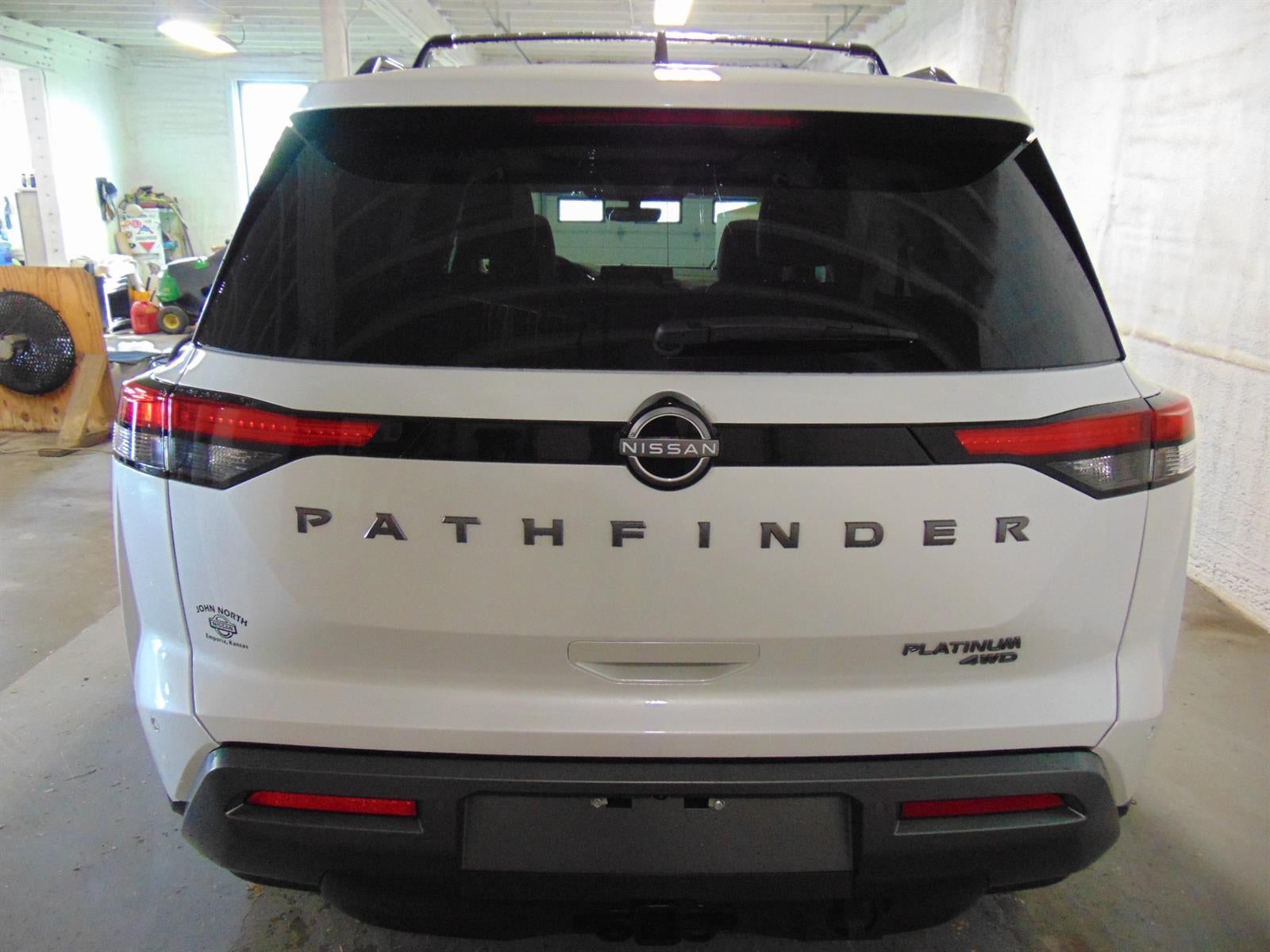2026 Nissan Pathfinder PLATINUM 4WD