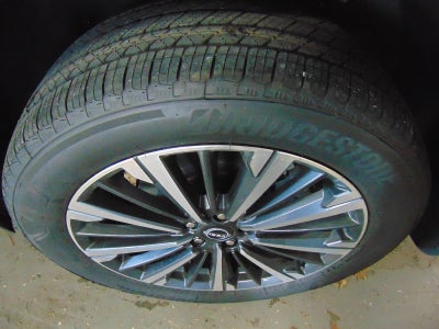 2026 Nissan Pathfinder PLATINUM 4WD