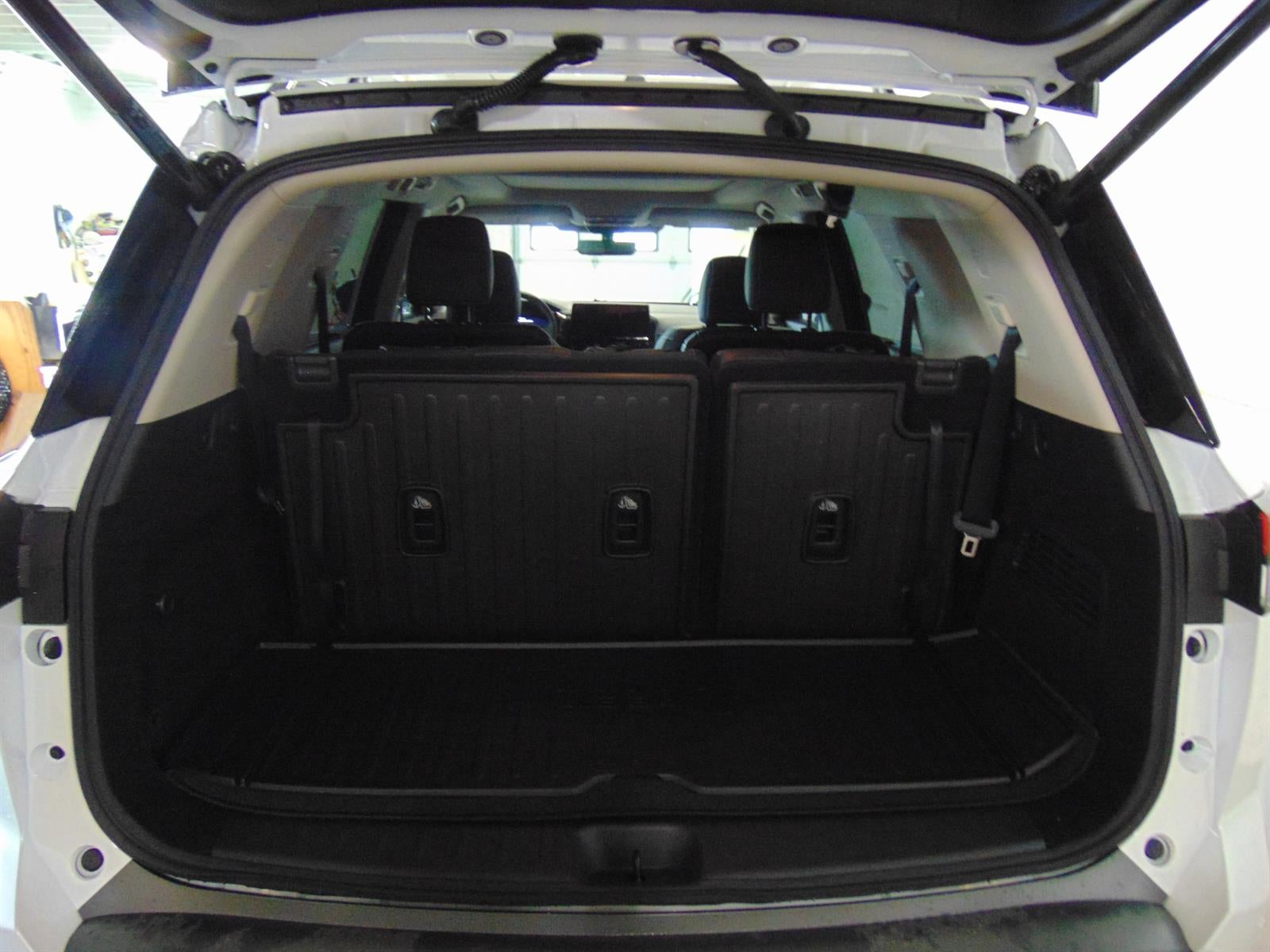 2026 Nissan Pathfinder PLATINUM 4WD