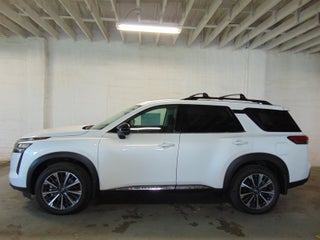 2026 Nissan Pathfinder PLATINUM 4WD