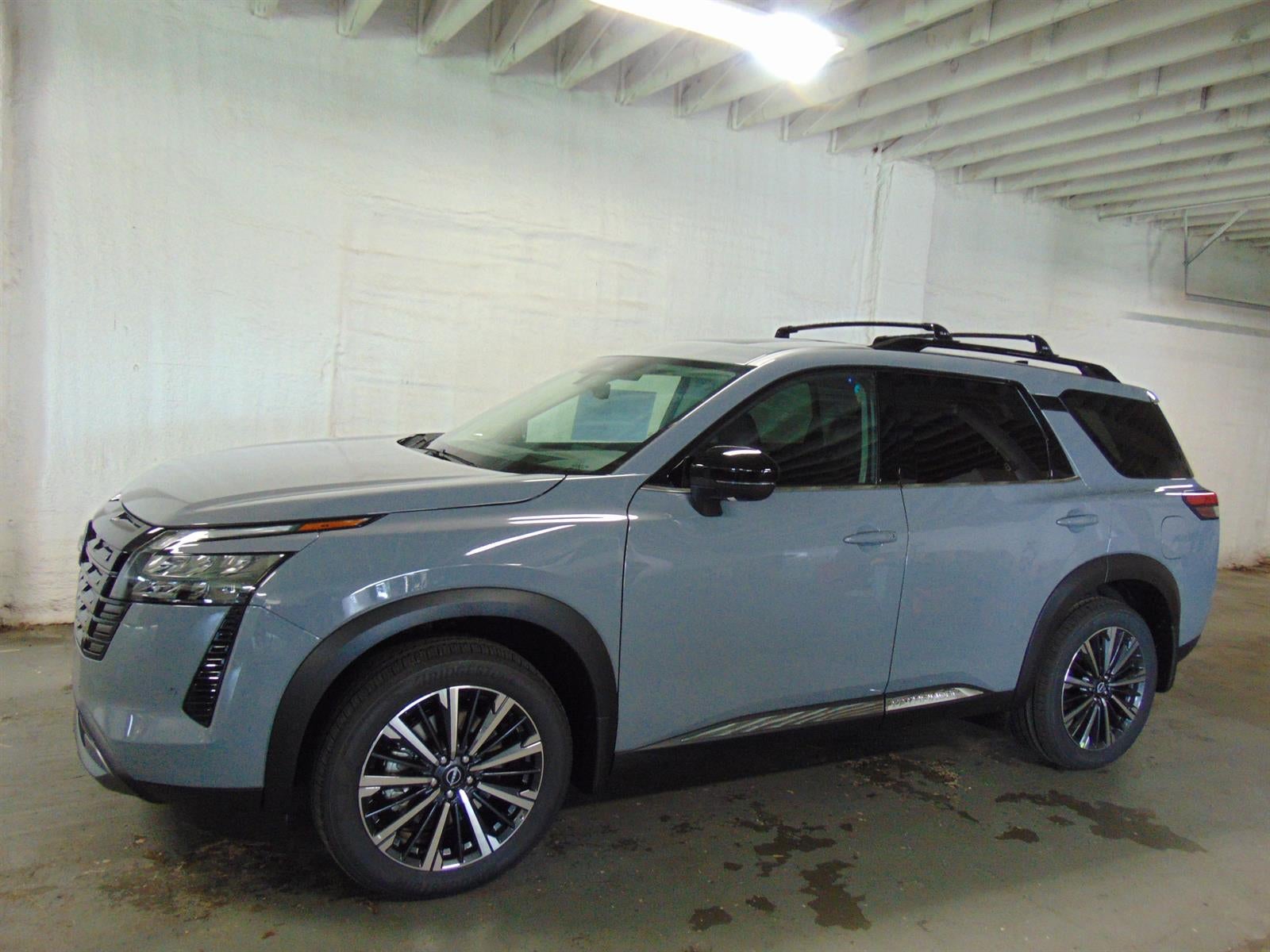 2026 Nissan Pathfinder PLATINUM 4WD