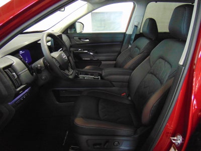 2026 Nissan Pathfinder PLATINUM 4WD