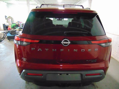 2026 Nissan Pathfinder PLATINUM 4WD