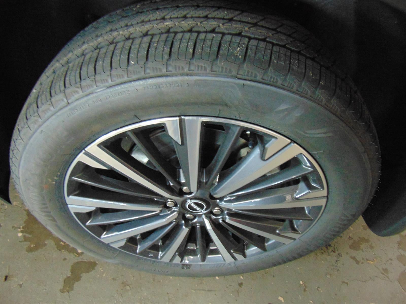 2026 Nissan Pathfinder PLATINUM 4WD