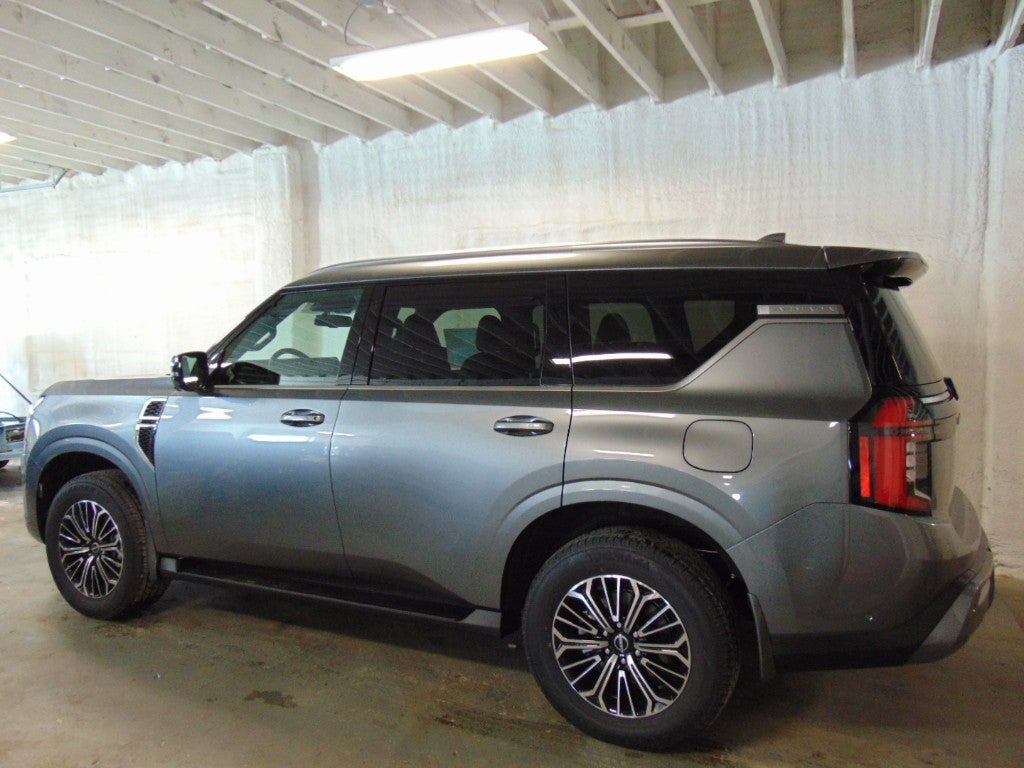 2025 Nissan Armada 4X4 SL