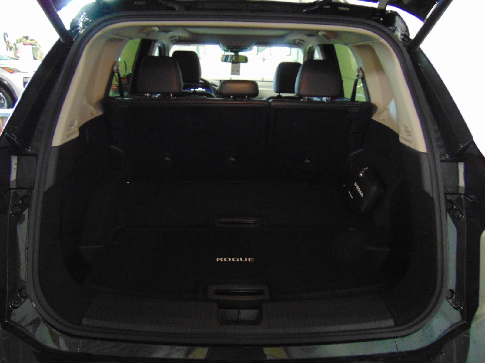 2026 Nissan Rogue 2026.5 AWD PLATINUM
