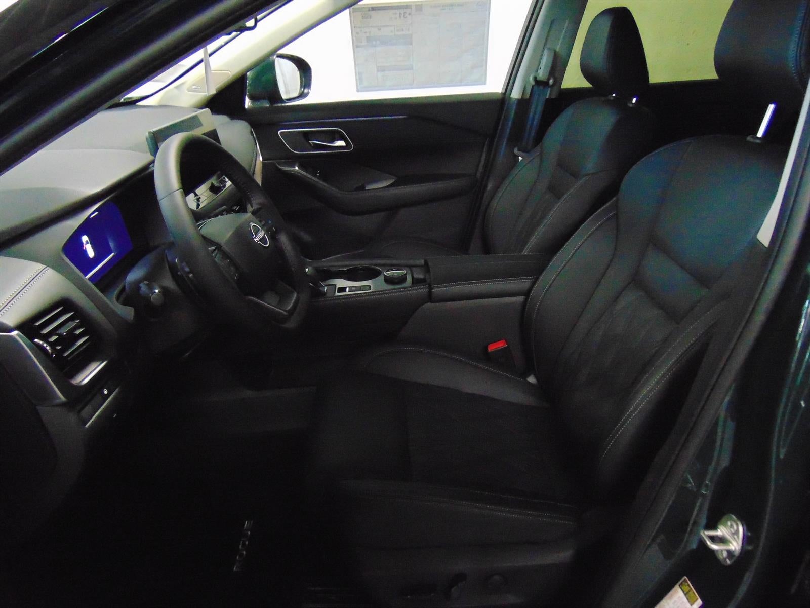 2026 Nissan Rogue 2026.5 AWD PLATINUM